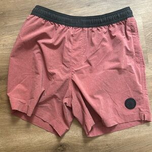 Men’s Cubbies Hybrid Short